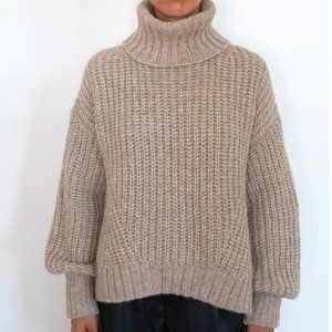 ELEVEN SIX Alpaca Turtleneck Sweater